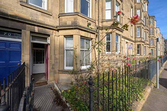 1 Bedroom Property For Sale In Harrison Gardens, Edinburgh, EH11