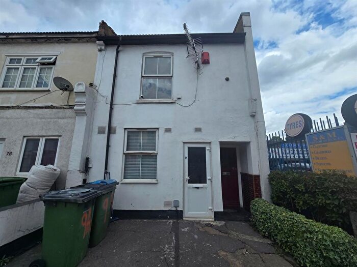 1 Bedroom Flat To Rent In Plumstead High Street, Plumstead, SE18