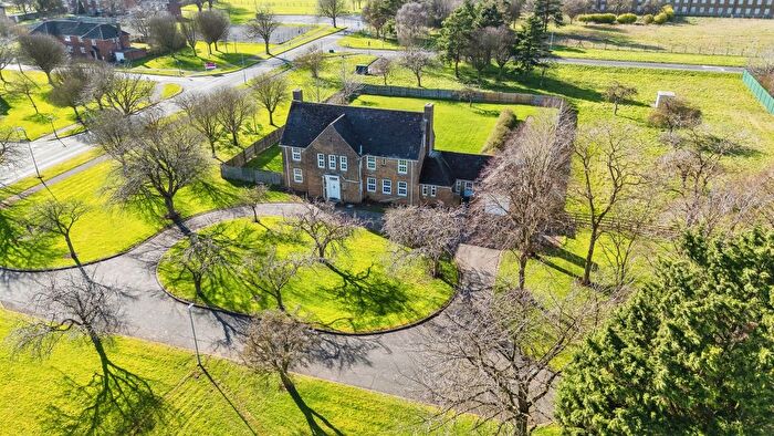 8 Bedroom Detached House For Sale In Trenchard Square, Scampton, Lincoln, LN1