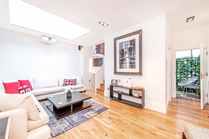 1 Bedroom Flat To Rent In Eccleston Square, London, SW1V