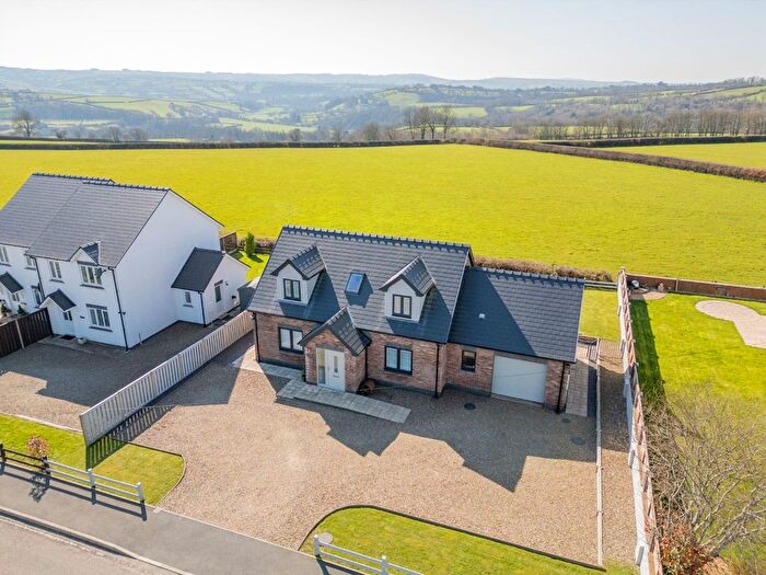 3 Bedroom Bungalow For Sale In Llyn Y Fran Road, Llandysul, SA44