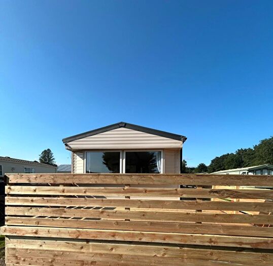 2 Bedroom Park Home For Sale In Creebridge, Newton Stewart, DG8