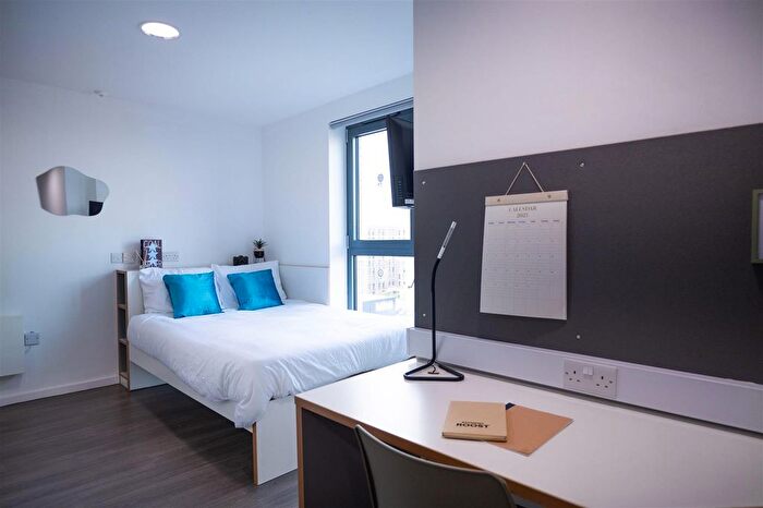 Studio To Rent In North Hanover Street, Glasgow, G4