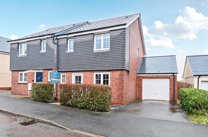 3 Bedroom Semi-Detached House For Sale In Brooks Warren, Exeter, EX5