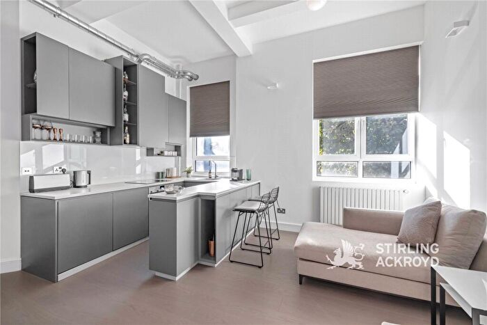 1 Bedroom Apartment To Rent In Bethnal Green Road, Bethnal Green, London, E2