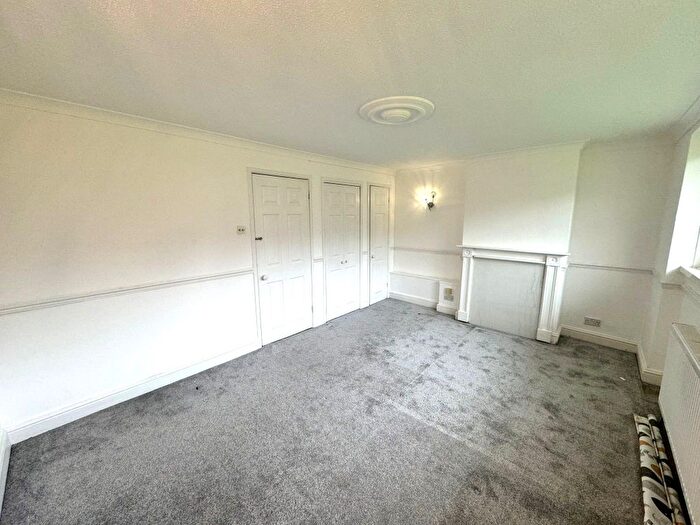 Studio To Rent In Greenside Road, Croydon, CR0