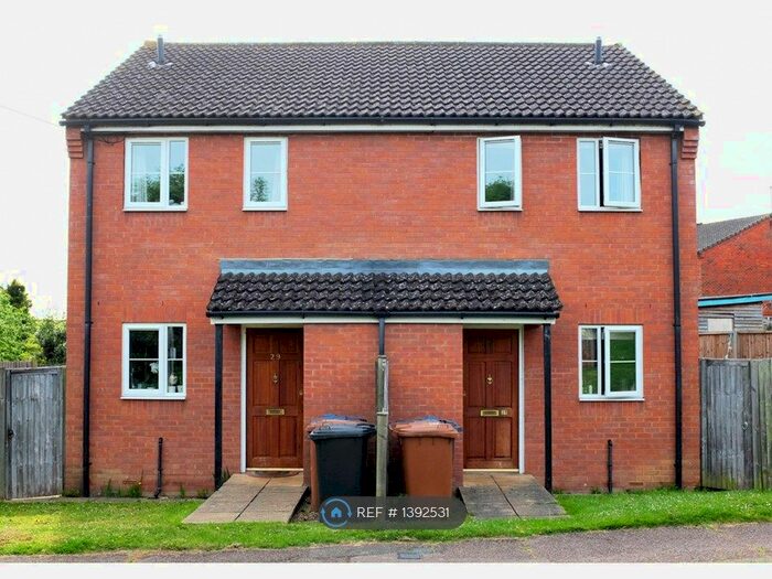 2 Bedroom Semi-Detached House To Rent In Glebe Road, Hertford, SG14