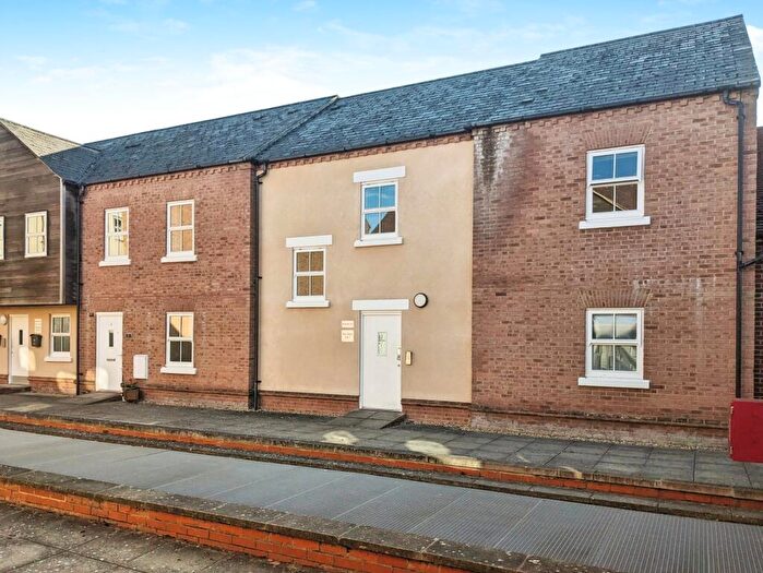 2 Bedroom Apartment For Sale In Pine Street, Aylesbury, Buckinghamshire, HP19