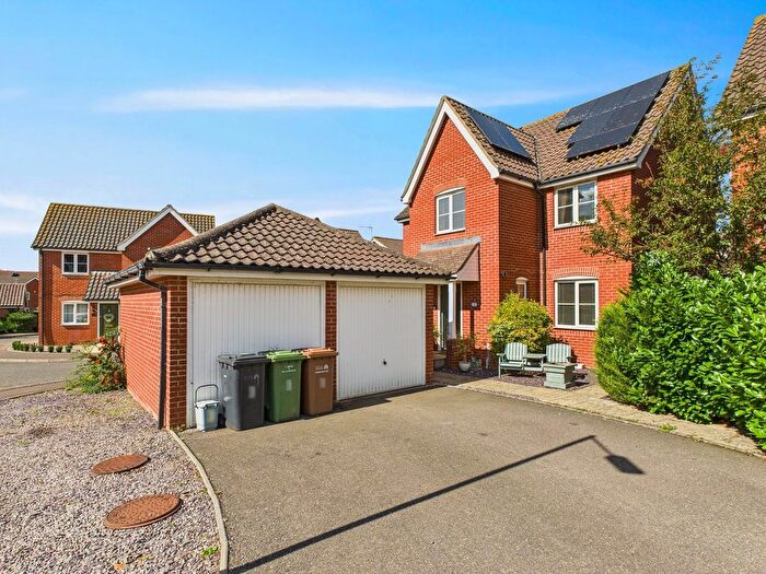 4 Bedroom Detached House For Sale In Swan Terrace, Downham Market, PE38