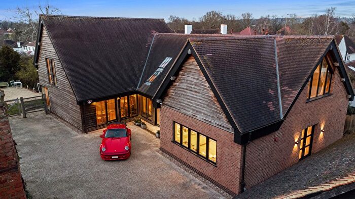 5 Bedroom Detached House For Sale In Moss Lane, Pinner, HA5