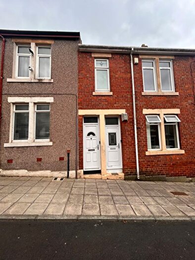 2 Bedroom Flat To Rent In Caris Street, Gateshead, NE8