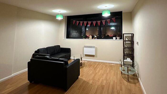 2 Bedroom Flat To Rent In Mann Island, Liverpool, L3
