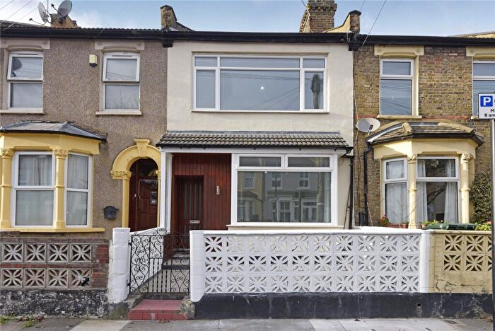 4 Bedroom Terraced House To Rent In Sutton Court Road, London, E13