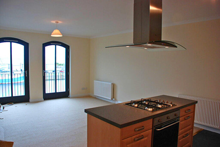 2 Bedroom Flat To Rent In James Watt Way, Greenock, Greenock, PA15