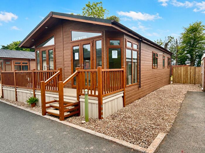 2 Bedroom Park Home For Sale In Long Range Park, Whimple, Exeter, EX5