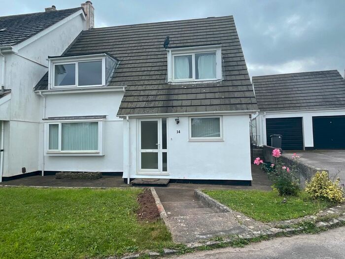 3 Bedroom Semi-Detached House To Rent In Oldenburg Park, Paignton, TQ3