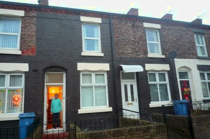 2 Bedroom Flat To Rent In Ruskin Street, Liverpool, Merseyside, L4