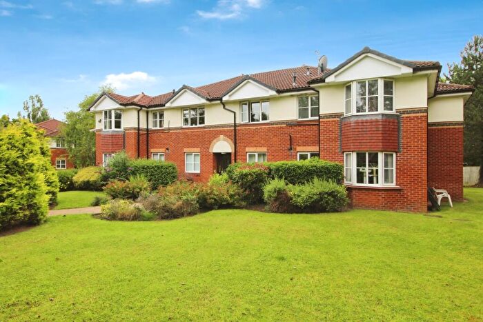 2 Bedroom Apartment For Sale In Pinewood Road, Wilmslow, Cheshire, SK9