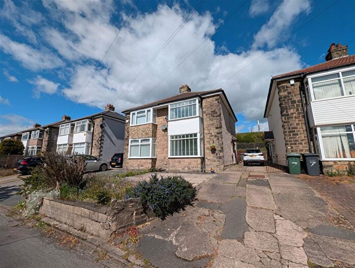 3 Bedroom Semi Detached House For Sale In Lyndale Drive, Wrose, Shipley, BD18