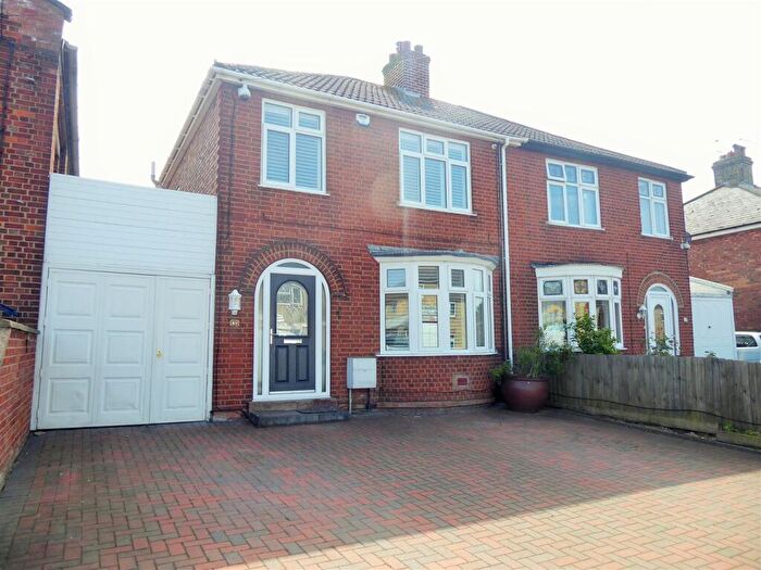 3 Bedroom Semi Detached House To Rent In South Street, Stanground, Peterborough, PE2