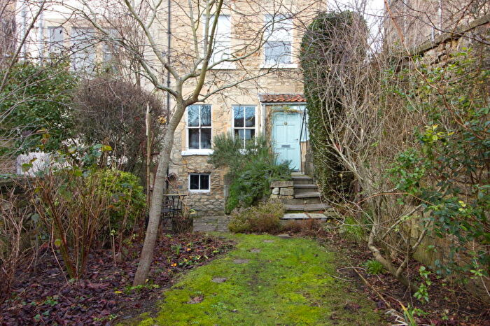 2 Bedroom Flat For Sale In Kensington Place, Bath, BA1