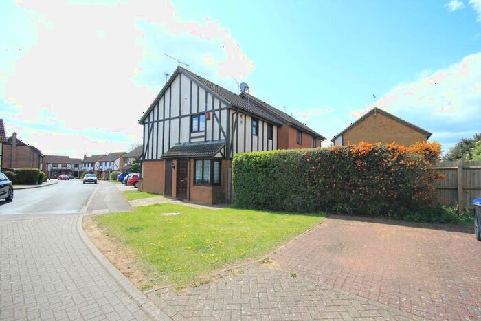 1 Bedroom Cluster House To Rent In Frenchmans Close, Toddington Village, LU5