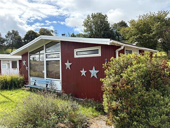 2 Bedroom Bungalow For Sale In Llangain, Carmarthen, Carmarthenshire, SA33