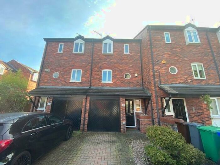 3 Bedroom House To Rent In Adamson Gardens, Didsbury, Manchester, M20