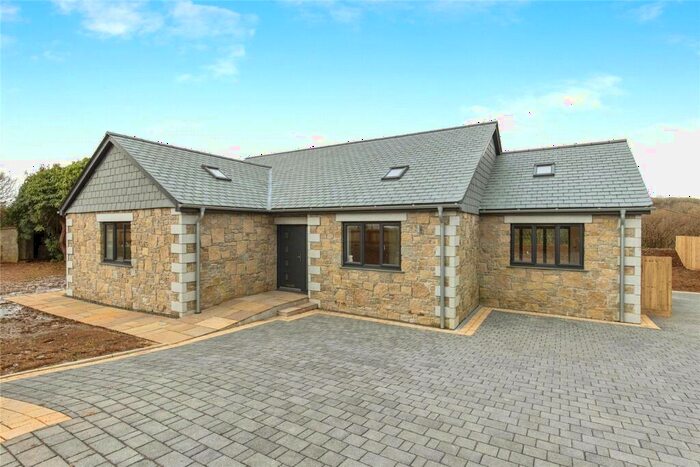 4 Bedroom Bungalow For Sale In Liskeard, Cornwall, PL14