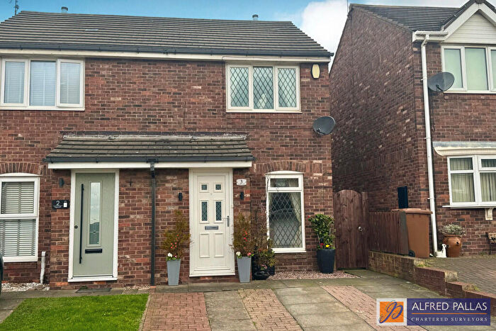 2 Bedroom Semi Detached House For Sale In Topcliff, North Haven, SR6