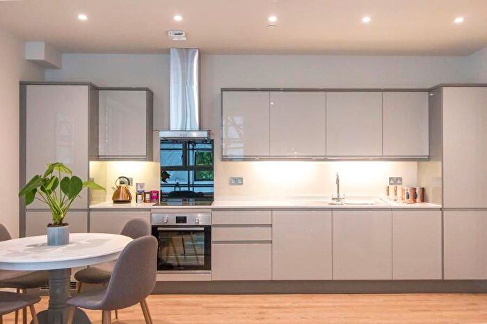 1 Bedroom Flat To Rent In Dalby Avenue, Bristol, BS3