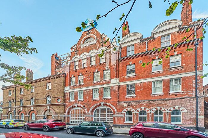 2 Bedroom Flat For Sale In Renfrew Road, London, SE11