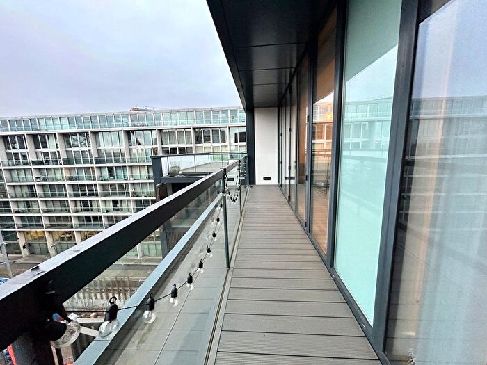 1 Bedroom Flat To Rent In Burton Place, Manchester, Greater Manchester, M15