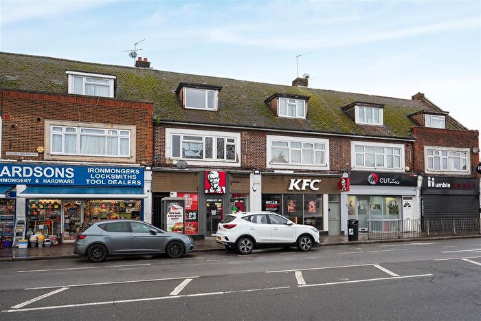 2 Bedroom Flat To Rent In Rochester Parade, High Street, Feltham, TW13