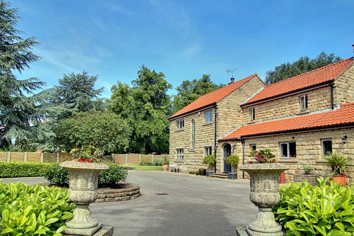 4 Bedroom Detached House For Sale In Cedar Garth, Snape, Bedale, DL8