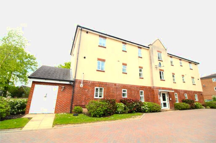 2 Bedroom Apartment To Rent In Hansen Gardens, Hedge End, Southampton, Hampshire, SO30