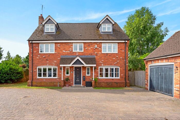 6 Bedroom Detached House For Sale In Slade Leas Middleton Cheney Banbury, Oxfordshire, OX17