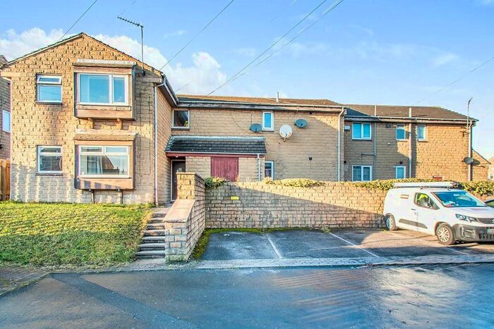 Studio To Rent In Harlington Court, Morley, Leeds, West Yorkshire LS27