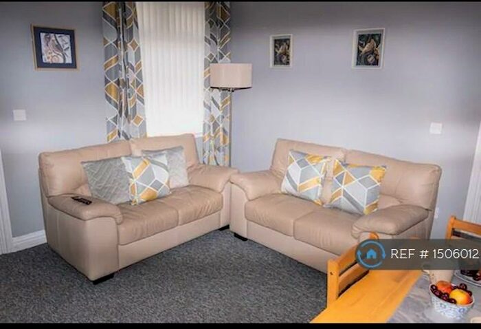 3 Bedroom Flat To Rent In Ridley Gardens, Swalwell, Newcastle Upon Tyne, NE16