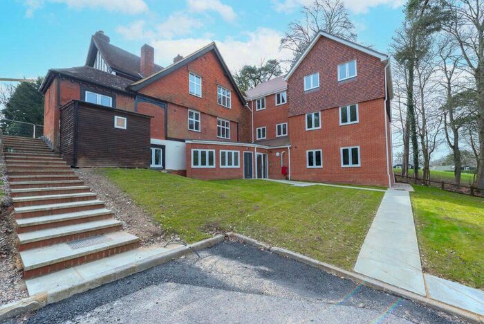 1 Bedroom Flat To Rent In Old Queens Arms, Farnham Road, Ewshot, Surrey, GU10