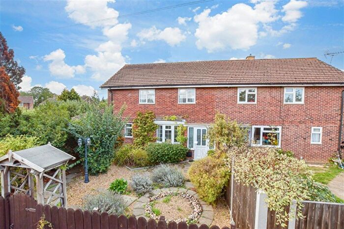 3 Bedroom Semi-Detached House For Sale In Linkway, Ditton, Aylesford, Kent, ME20