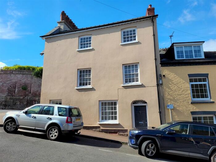 2 Bedroom Flat To Rent In Wye Street, Ross-On-Wye HR9