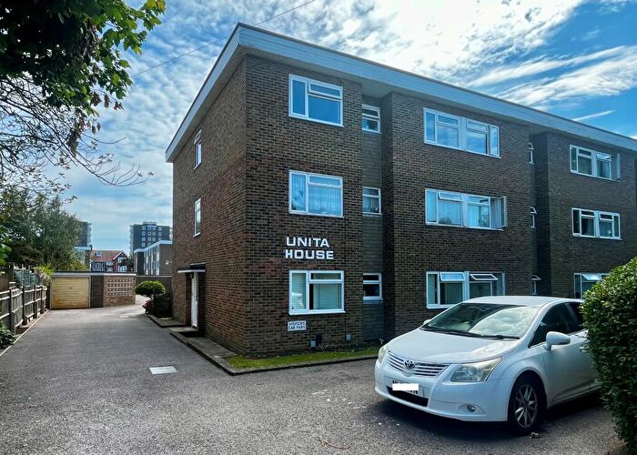 2 Bedroom Flat To Rent In Rowlands Road, Worthing, BN11