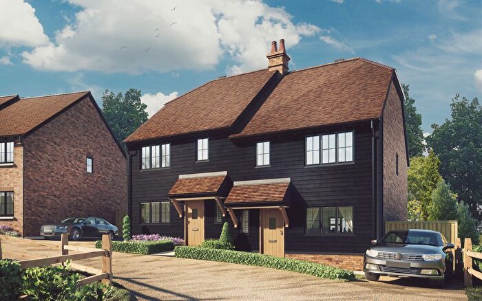 4 Bedroom Property To Rent In Rother View, Heathfield, TN21