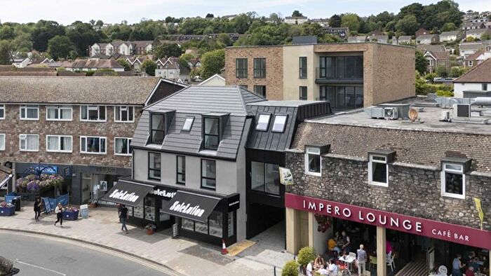 2 Bedroom Apartment To Rent In The Coach Yard - Portishead, BS20