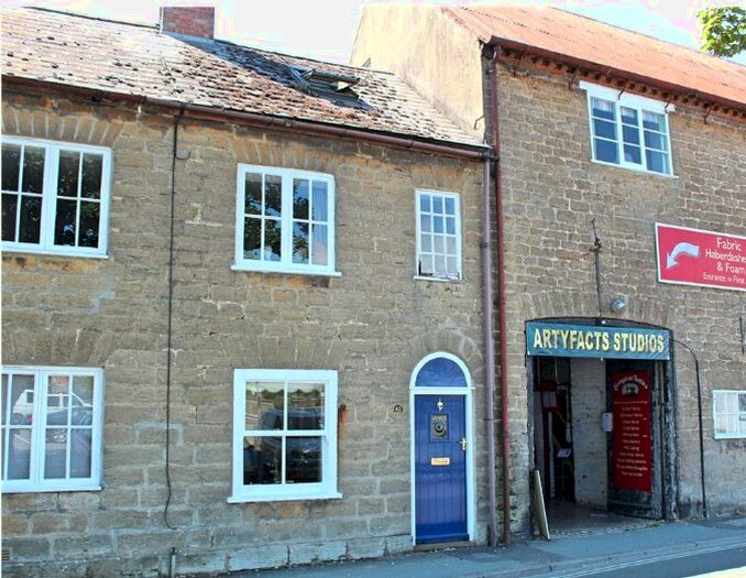 3 Bedroom Terraced House To Rent In St Michaels Lane, Bridport, DT6