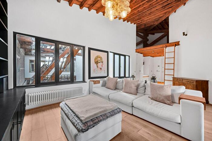 3 Bedroom Flat For Sale In Port East Apartments, Hertsmere Road, E14