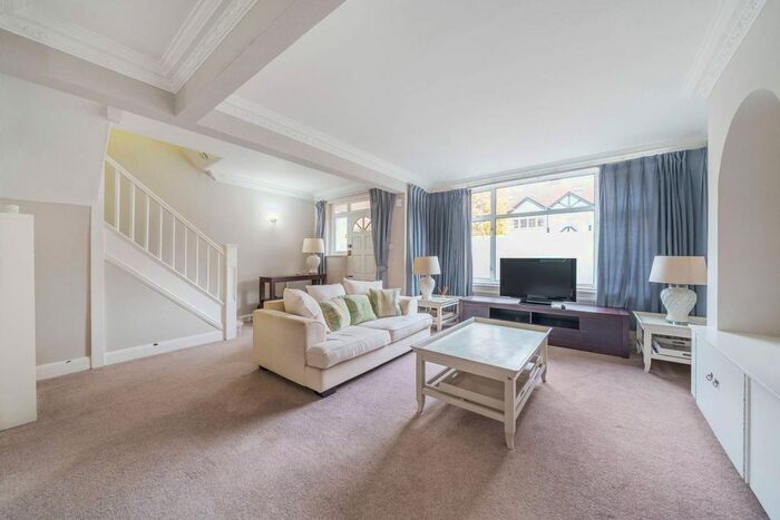 3 Bedroom Semi-Detached House To Rent In Aylward Road, Merton Park, London, SW20