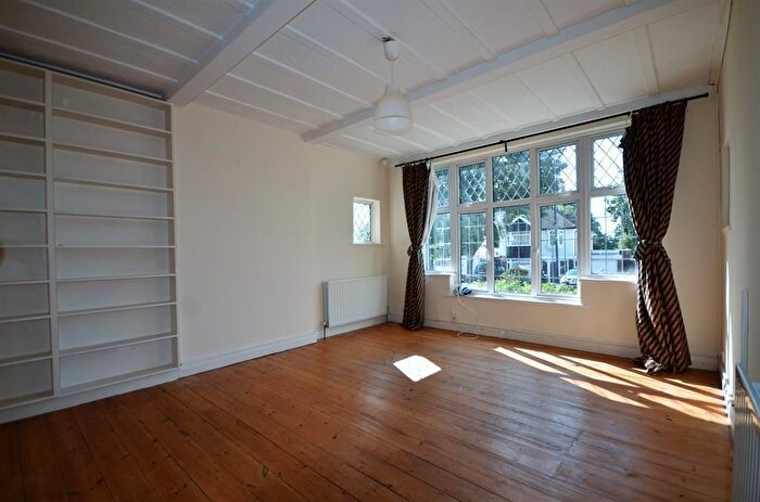 5 Bedroom Detached House To Rent In Aston Avenue, Kenton, Harrow Middlesex, HA3