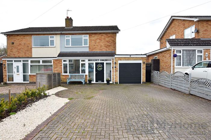 3 Bedroom Semi-Detached House For Sale In Arran Way, Hinckley, Leicestershire, LE10
